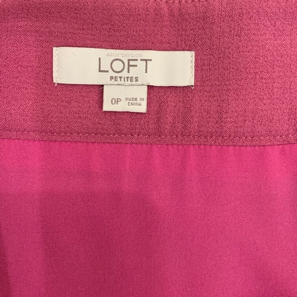 LOFT Pencil skirt with double scalloped hem - Picture 7 of 8